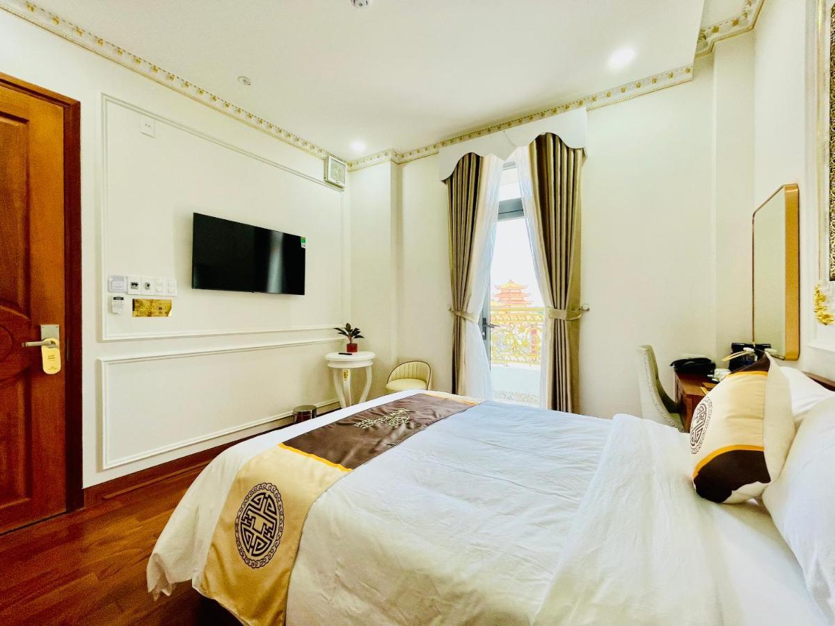 New Palace Hotel Kuang Ngai Dış mekan fotoğraf